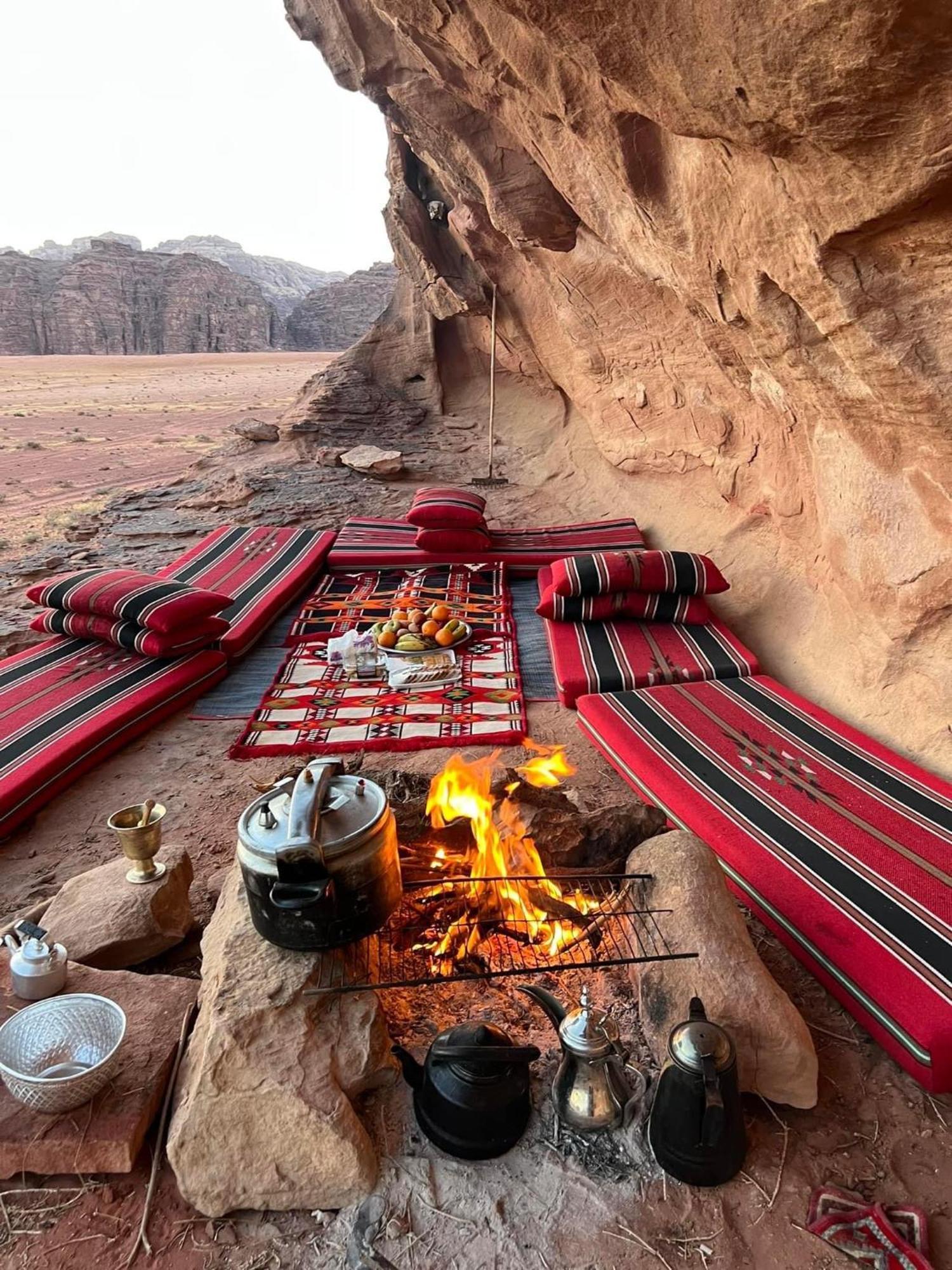 Bedouin Mores camp Wadi Rum Exterior foto